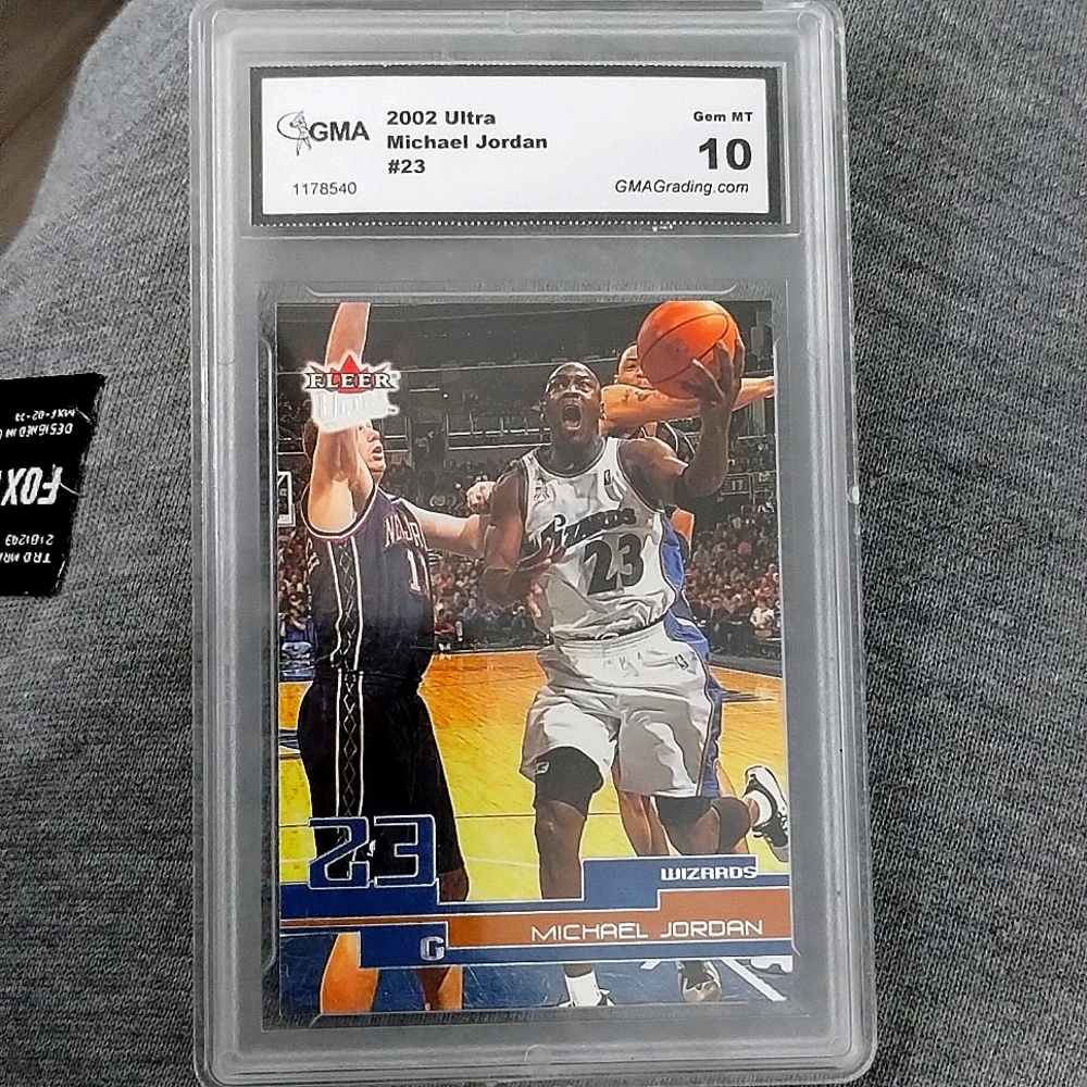 Basketball card 2002 Michael Jordan FLEER ultra GEM mint 10